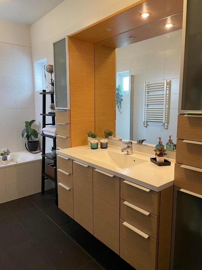 Spacious 3Br Condo Near Blue Lagoon 15M Airport 9M Njarthvik Extérieur photo