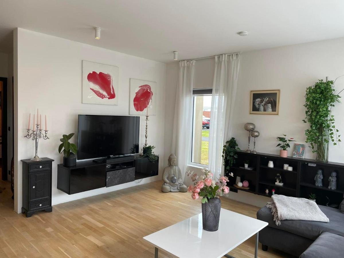 Spacious 3Br Condo Near Blue Lagoon 15M Airport 9M Njarthvik Extérieur photo