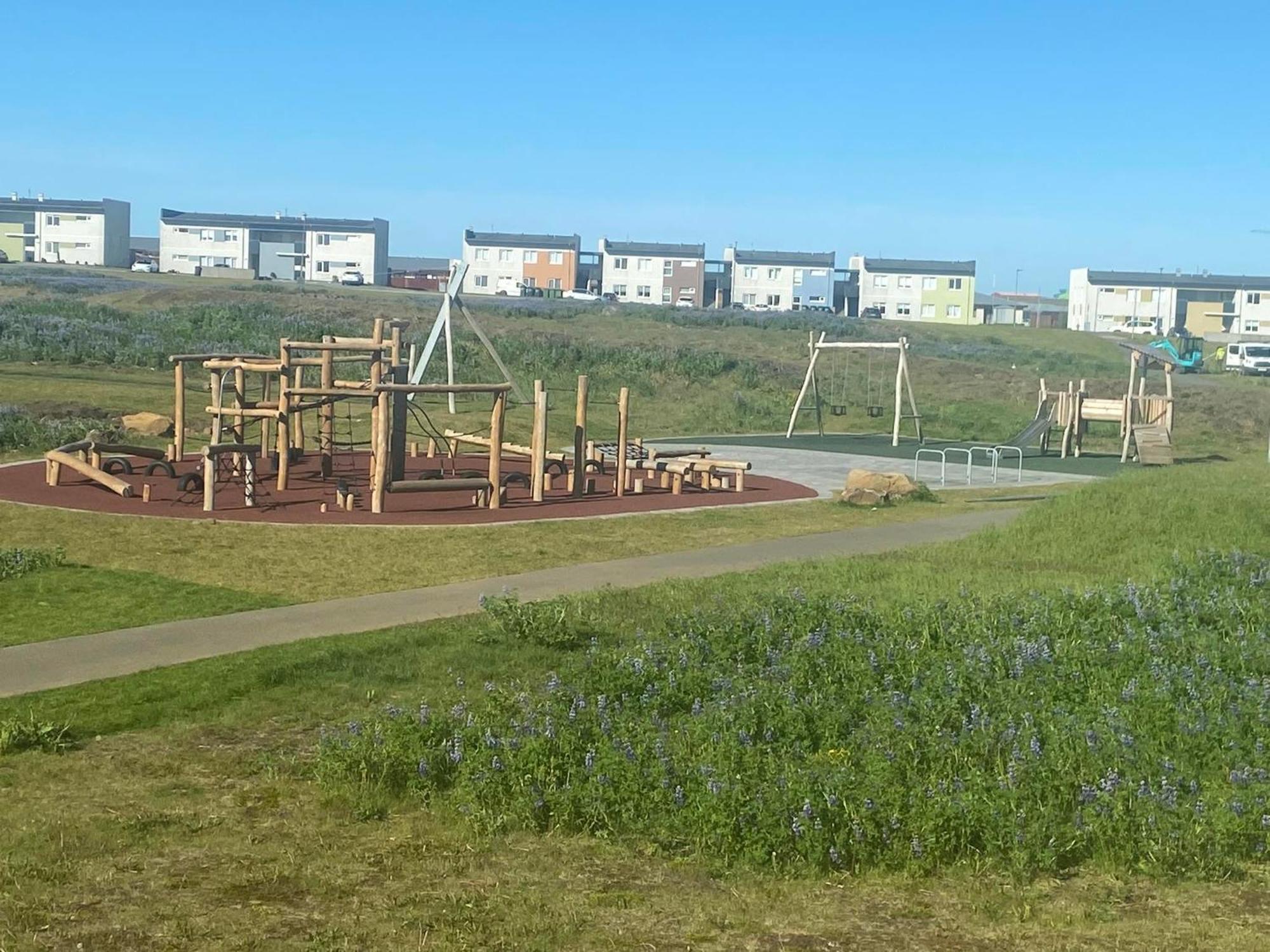 Spacious 3Br Condo Near Blue Lagoon 15M Airport 9M Njarthvik Extérieur photo